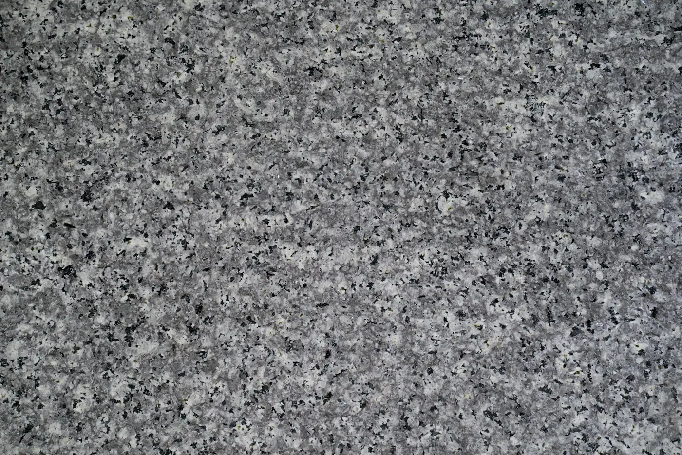 Koyu gri granit (granit) taş yüzeyi